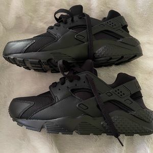 Nike huaraches